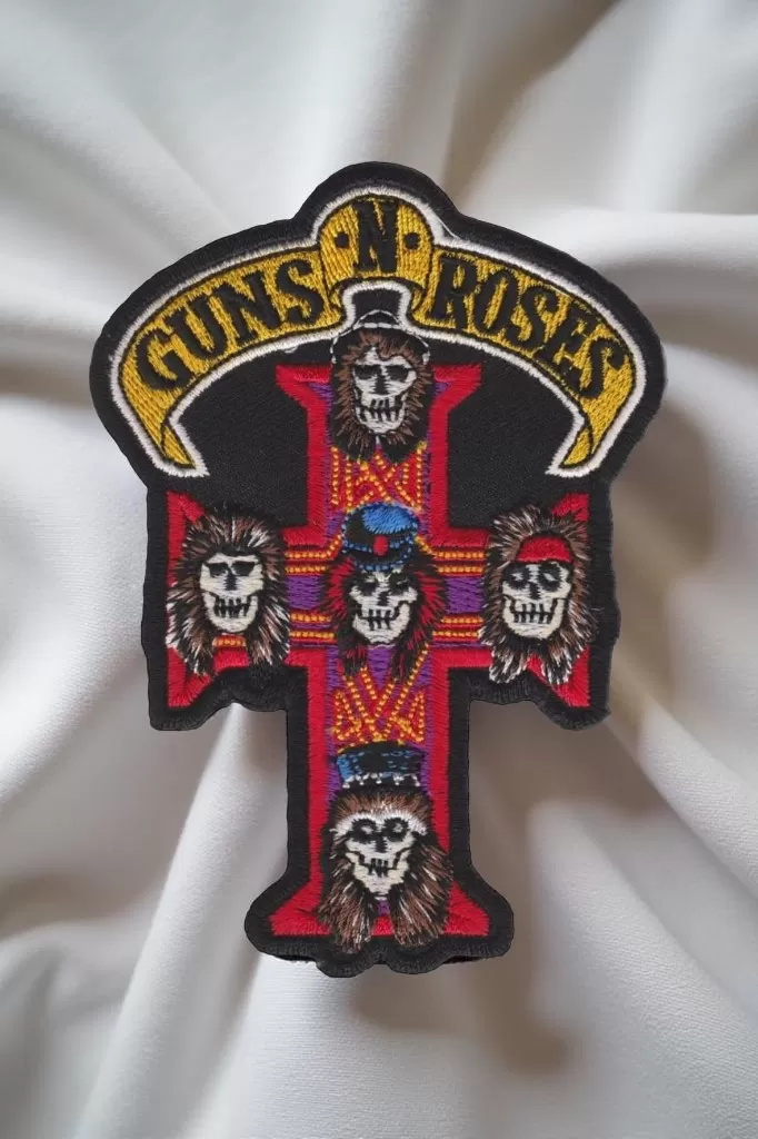 Limited Edition Guns N’ Roses-Inspired Cross Patch – Skull Band Design (12cm x 8.5cm)